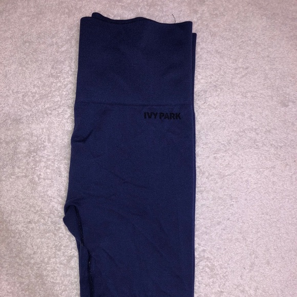 Ivy Park by Beyoncé Leggings - Picture 4 of 10